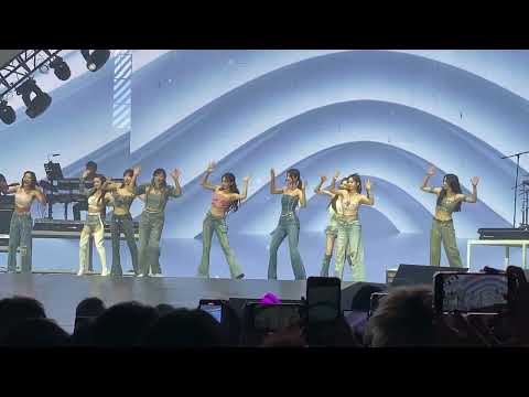 230903 TWICE dancing Jeongyeon 《Can't Stop the Feeling Dance Move》 🤭🤭 | READY TO BE SINGAPORE DAY 2