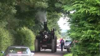 preview picture of video 'Traction Engine Leaving The Ladybank Rally On 26/8/12'
