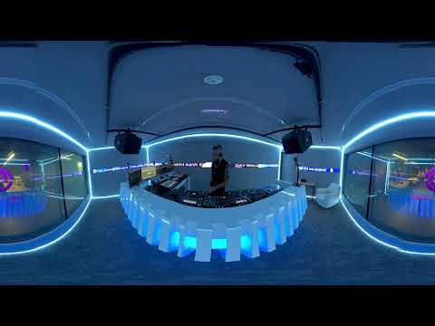 DAY BREAK WITH XAVI EMPARAN