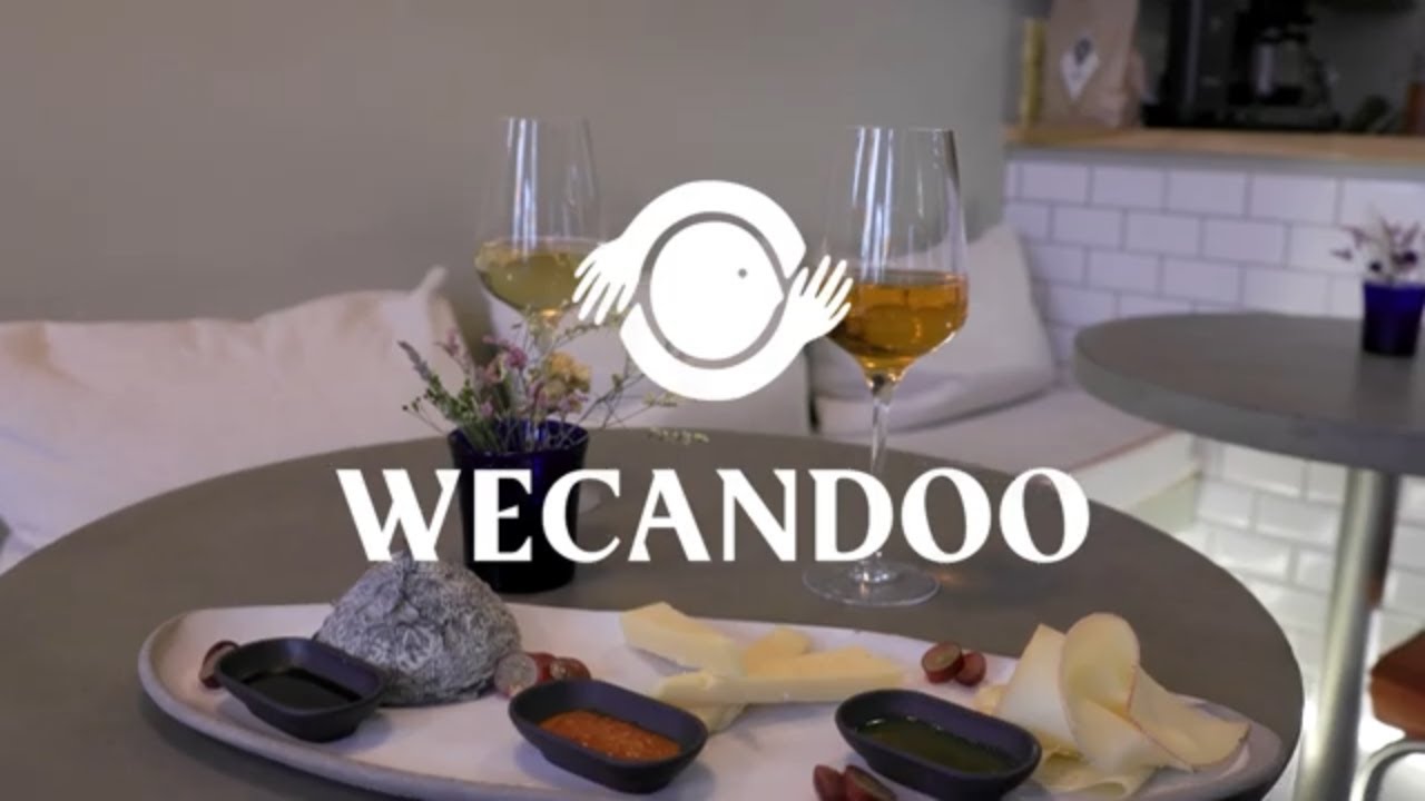 Accordez fromage, vin nature et sauce piquante - Vidéo