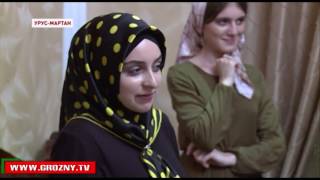 Жуман Аслаханова многодетная мама с учительским стажем в 50 лет