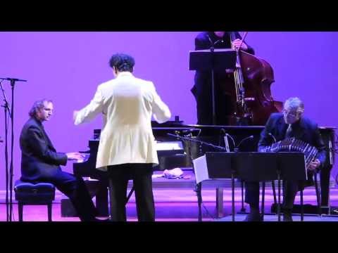 Paris Otoñal by Jose  Pepe  Libertella