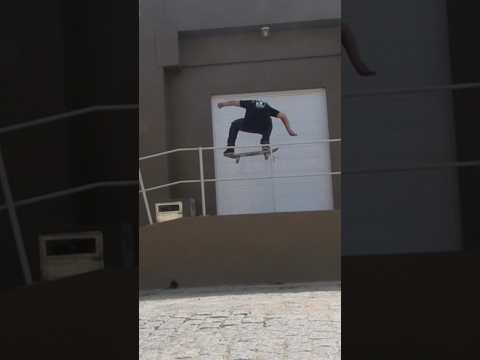 Ollie nas ruas de Arroio Grande RS Brasil #skatepelotas #skate #lembranças Granja tour Sk8 for fun