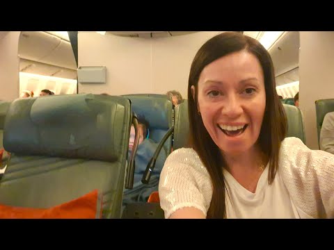 YouTube thumbnail for Singapore Airlines Boeing 777-300ER