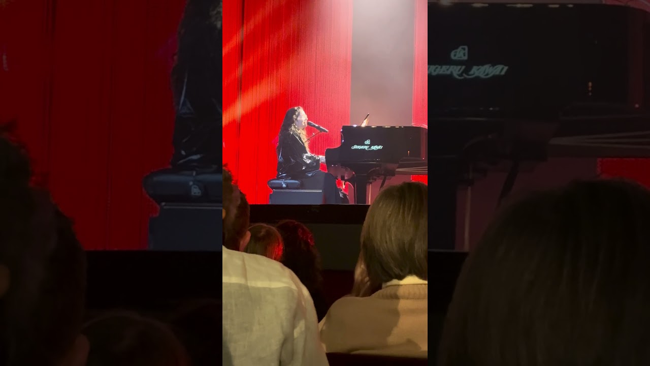 Miniature de la vidéo Yaël Naïm "Both sides now" - 17/11/25 - Casino de Paris du film The songs of Joni Mitchell au Casino de Paris