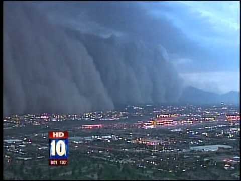 Massive dust storm hits Phoenix