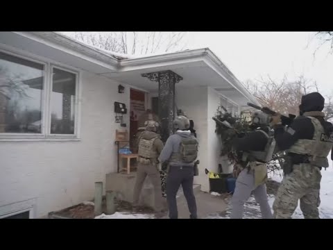 Internal memo says ICE agents can enter homes without a warrant