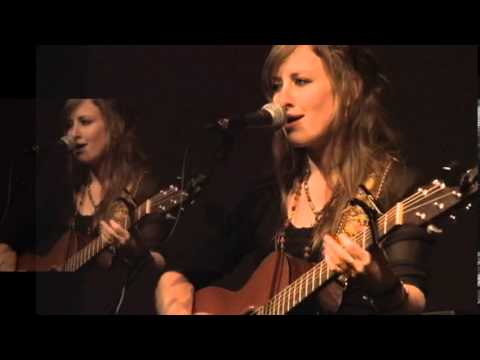 Molly Durnin - Extraterrestrial - LIVE at The Linda