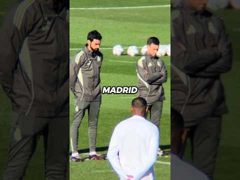 The sad reason Real Madrid and Barcelona held a moment of silence before their training session 💔🥺
