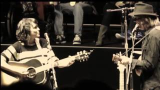 Norah Jones with Neil Young &#39;Down By The River&#39; - Mountain View, CA - 25 October 2014