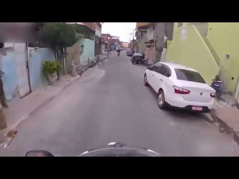 🔴  spettacolari inseguimenti polizia brasiliana in moto