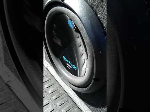 8" planet audio crazy excursion