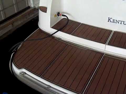 Cruisers-yachts 3575-ESPRIT video