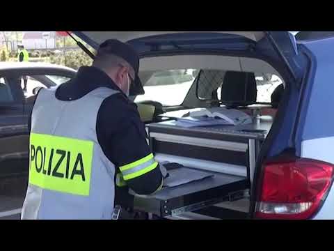 Arezzo. In A1 con 42 dosi di cocaina nel vano batteria: 22enne arrestato