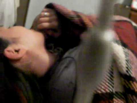 Como fazer ovos de chocolate com Gi e Karen - parte 12 de 13