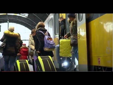 East-West Migration and Income Convergence in Europe