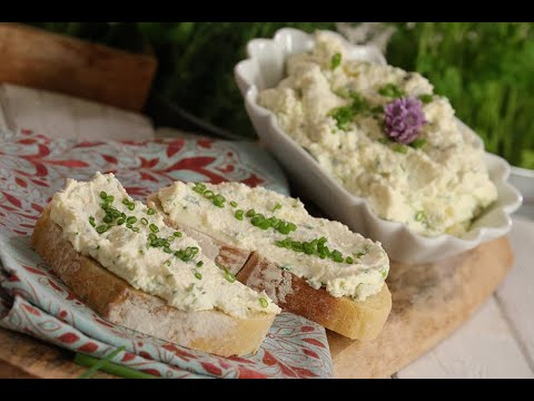 It couldn't be simpler - homemade cream cheese