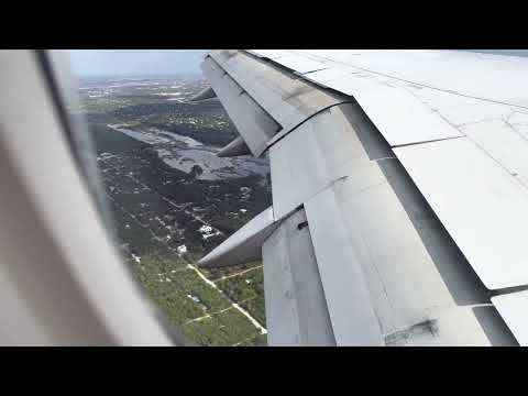 Touching down in Cancun - (1/31/23) - Boeing 757-200 for those who care.