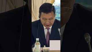 Watch: Xinhua Journalist Apologizes After Microphone Mishap During Putin Q&A | APT