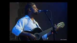 TUDO DE NOVO - releitura da música do Ilustre Caetano Veloso Interpretada por Adriano Santhana.