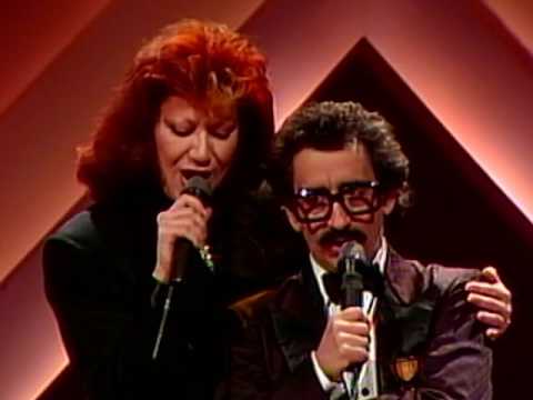 Cantan Florcita Motuda y Patricia Maldonado | Sábado Gigante