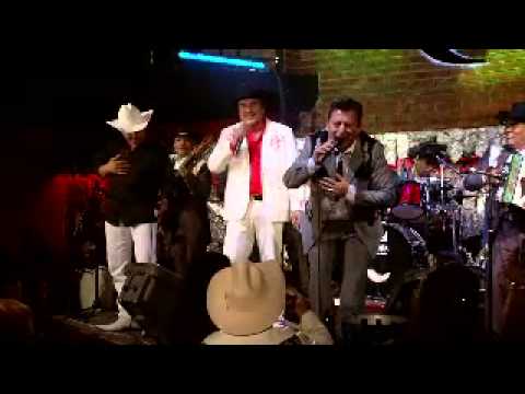 COMO BUENOS AMIGOS   JUAN SALAZAR JR,PEDRO YERENA JR,MARIO SAUCEDO