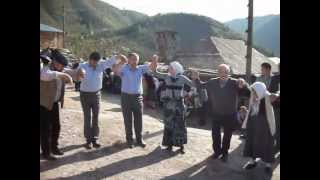 preview picture of video 'Tirebolu Mursal köyü düğünde horon'