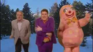 [Is This The Way To] Amarillo - Tony Christie Feat. Peter Kay - Comic Relief 2005
