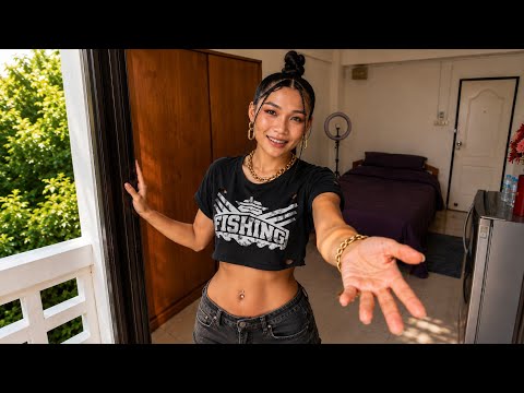 Ladyboy Shows Tattoos