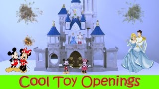 Walt Disney World Castle Playset With Snow White Prince Charming Minnie Mouse Mickey Mouse Tinker