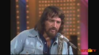 Waylon Jennings 1975 interview &amp; &quot;Let the World Call Me a Fool&quot;