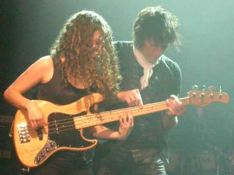 Jeff Beck and Tal Wilkenfeld Bass Duet New York 2009