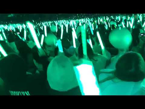 180512 Shawols cheer for Wheesung cuz he is Taemin's fav artist @DreamConcert