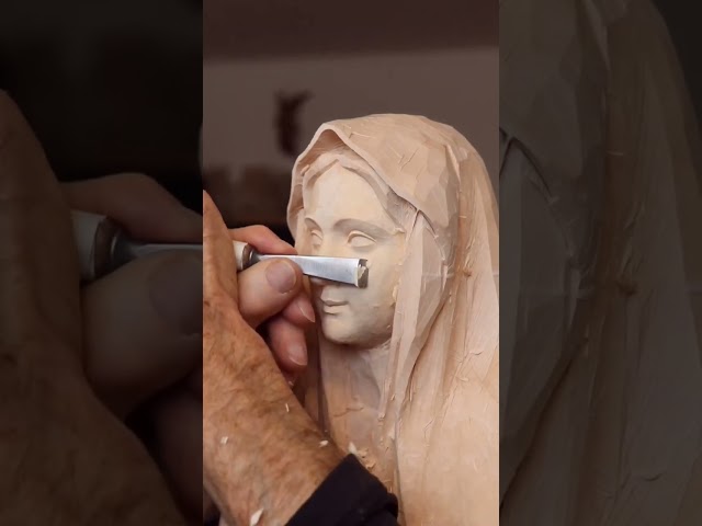 Vídeo relacionado con Virgin Mary Sculpture | Collectible Religious Decoration | Blessed Mother