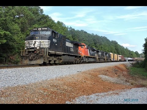 HD: NS 8901 leads NS Train 153 in Winston, GA