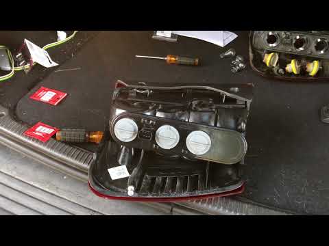 How To Change Taillight Bulb Sockets 99-04 Jeep Grand Cherokee
