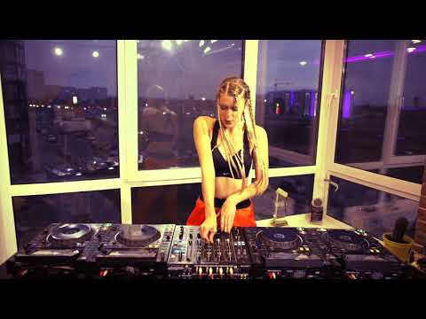 "In My Fellings" Drake by Da Candy on 4 Cdjs