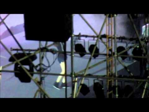 [FANCAM] 121122 TTS & EXO - DJ Got Us Falling In Love rehearsal SMTOWN Singapore