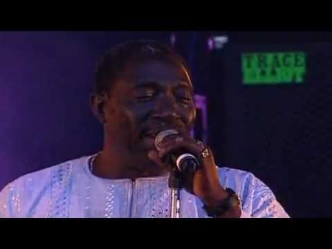 Orchestra Baobab - On Verra Ça (Live at Festival du Bout du Monde)