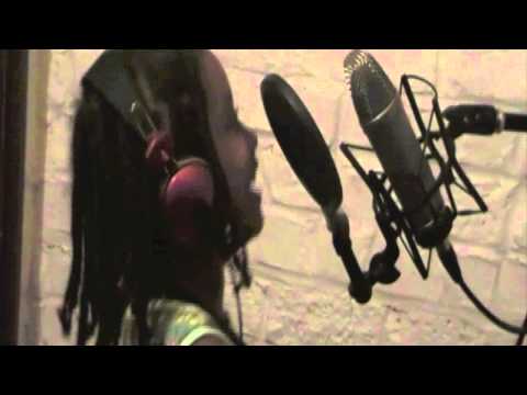 "Na na na" par  Prezy-H & Lil' DIAZZ