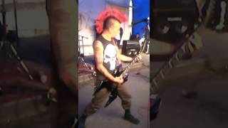 sick bastard en vivo en el chopo-cover de massacre 68 y uno de eskorbuto