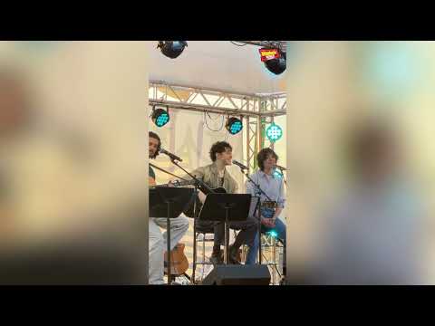 Play video