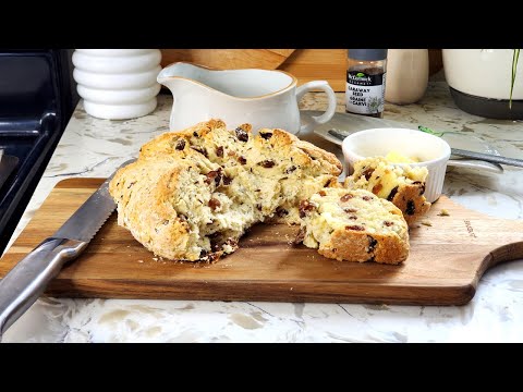 Easy Irish Soda Bread With Raisins and Caraway Seeds