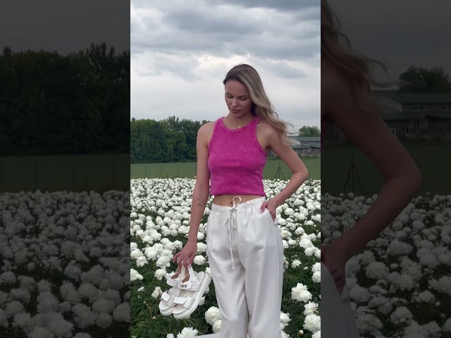 Чоботи жіночі шкіряні байка хутро 592641 Чорний Сандалі жіночі 585557 Білі