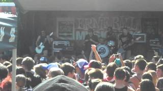 Chunk, No Captain Chunk! - I Am Nothing Like You (Live) Warped Tour Holmdel 7/06/14