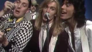 Cheap Trick - Ain't That A Shame (RockPop 1979)