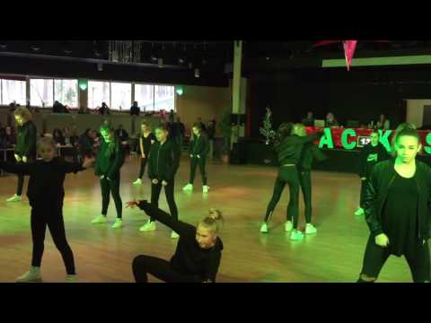 Tävlingshiphop alla klasser (Ackes Dansskola Uppvisning Gävle 10/12-16)
