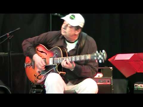 Philip Catherine Trio - Get Out of Town