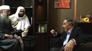 صورة لقاء خاص في مكتبة الشيخ الحويني مع الدكتور بشار عواد معروف