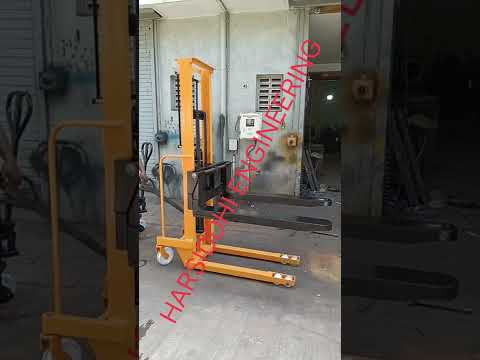 Mild steel manual hydraulic stacker, for material handling